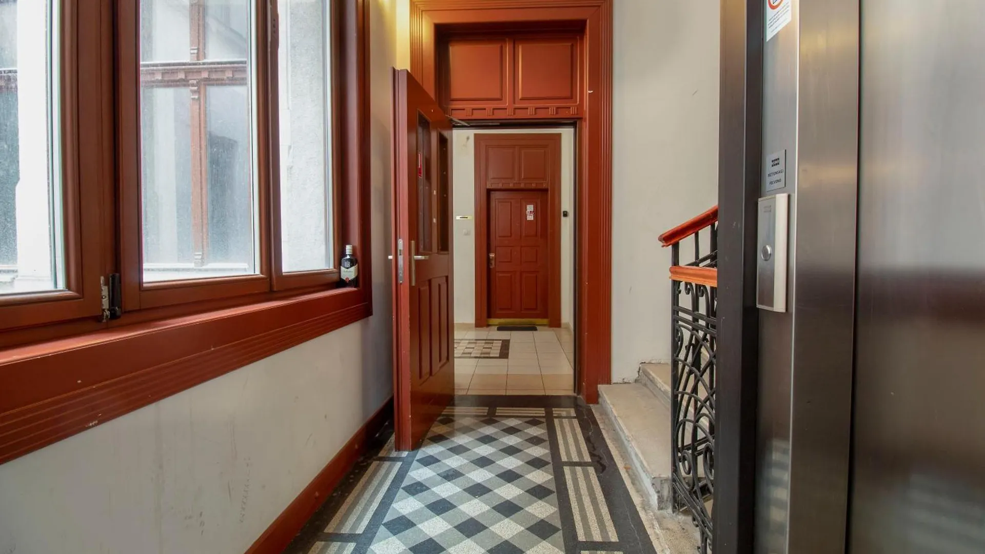 בודפשט 2 Bedroom Central Apt Inside Gozsdu Passage הונגריה
