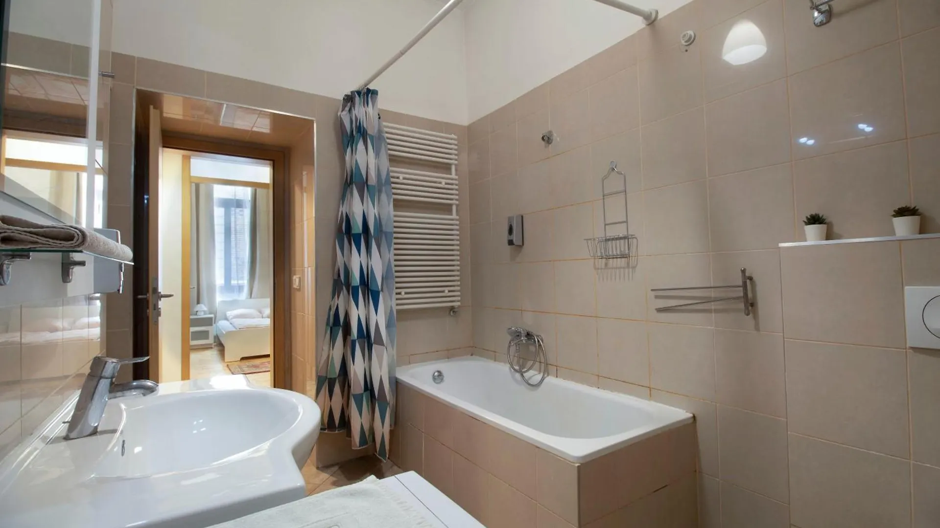 דירה בודפשט 2 Bedroom Central Apt Inside Gozsdu Passage